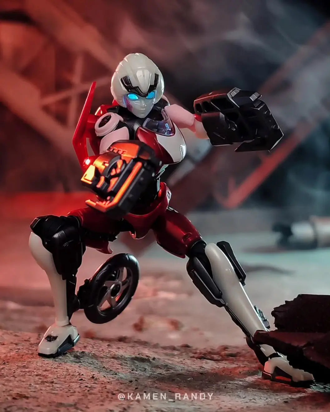 Rise-of-the-Beasts-Arcee-Top-Christmas-Girl-Transformer-Toy-Gift Blokees