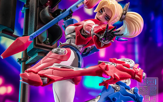 Harley Quinn's Complete Origin Story: From Doctor to Chaos Queen Blokees