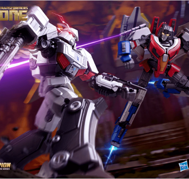 Starscream-Transformer-Toy-Legacy-and-Modern-Designs-Compared Blokees