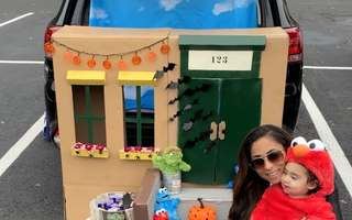 Sesame-Street-Trunk-or-Treat-Ideas-Kits-and-Decorations-for-Halloween Blokees