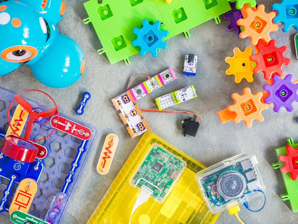 Top-Rated-Preschool-Learning-Toys-2025-Guide-for-Parents-and-Educators Blokees