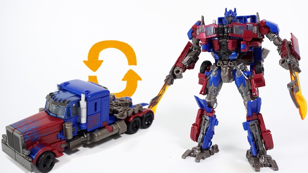 How to Transform an Optimus Prime Toy (Step-by-Step)